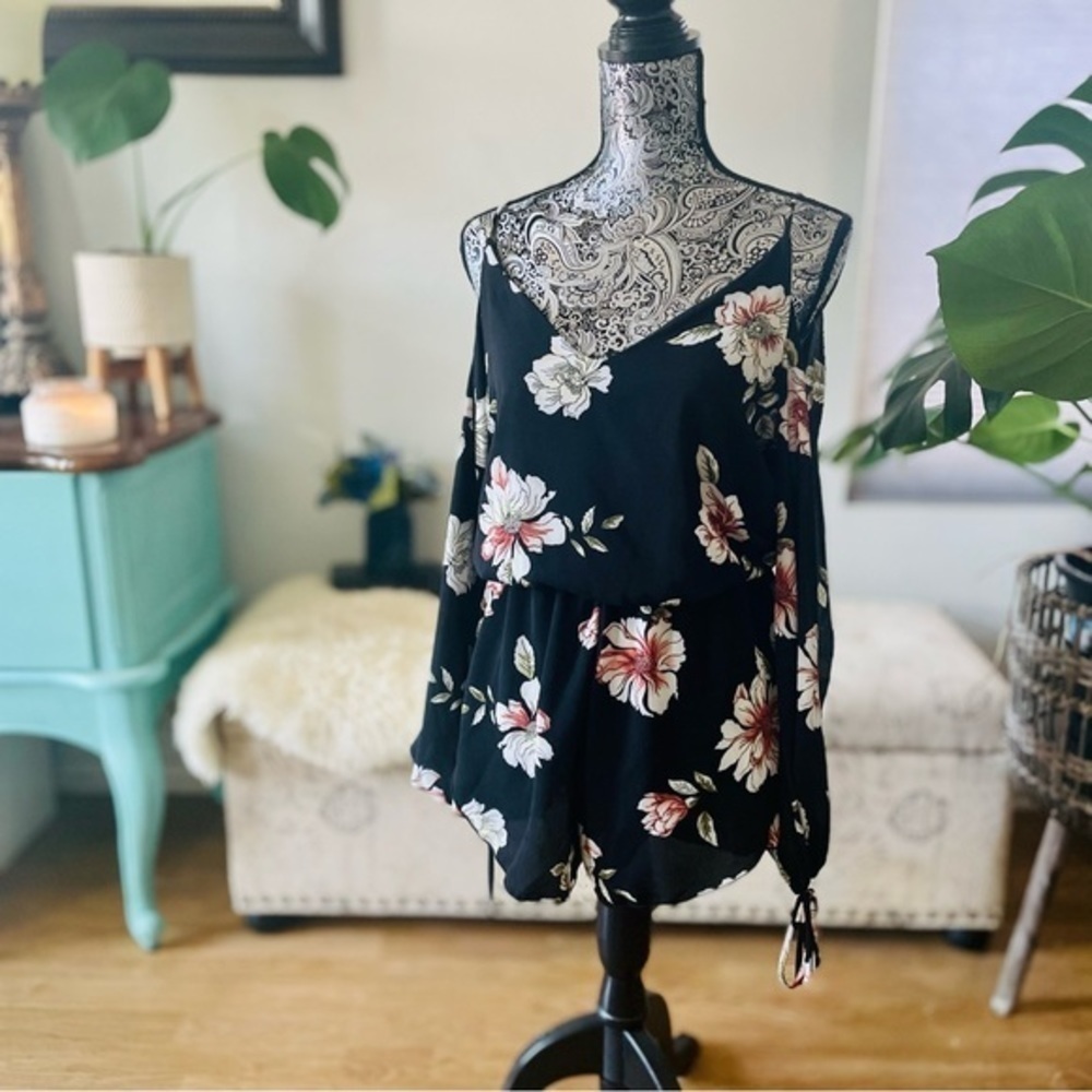 Floral Romper with Open Long Cutout Sleeves - Picture 2 of 7